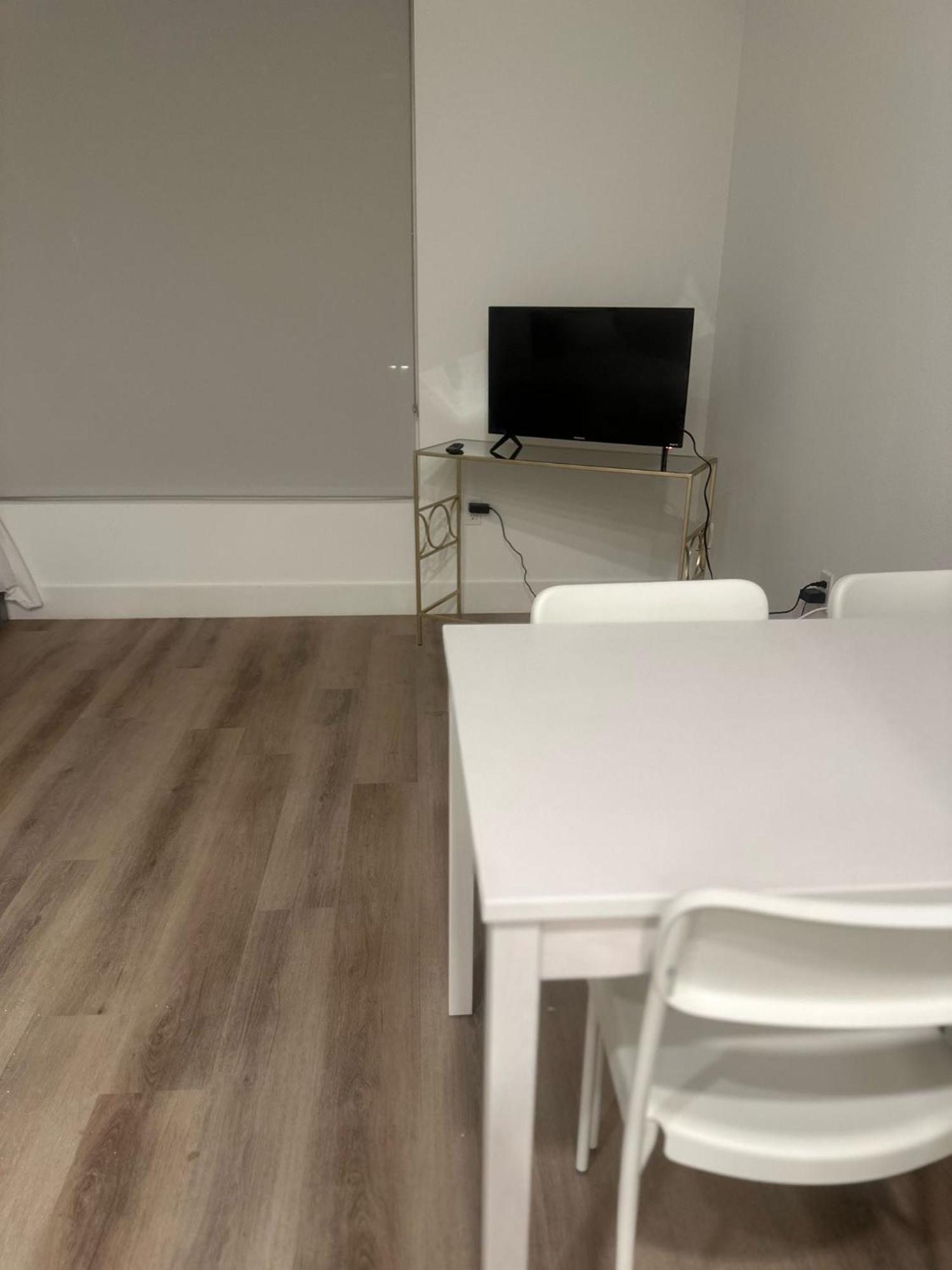 Cozy One Bedroom & Loft Sunset Free Off Site Parking And Wifi Los Angeles Exterior foto